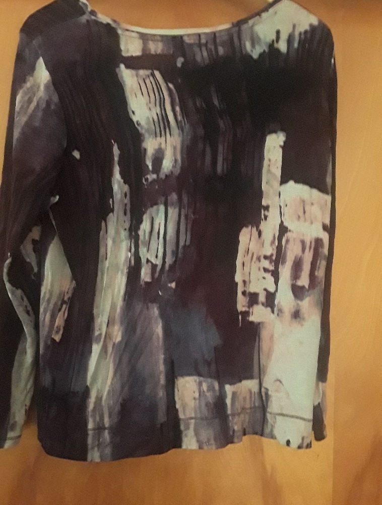 Top - Picture 2 of 2